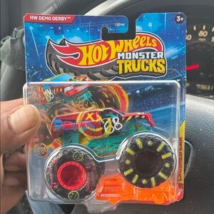 Monster Trucks HW DEMO DERBY - Multicolor